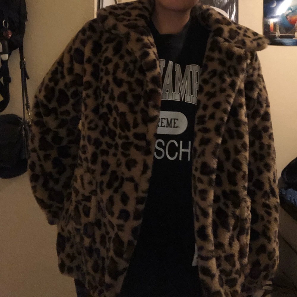 Soft Cheetah coat - Picture 2 of 2
